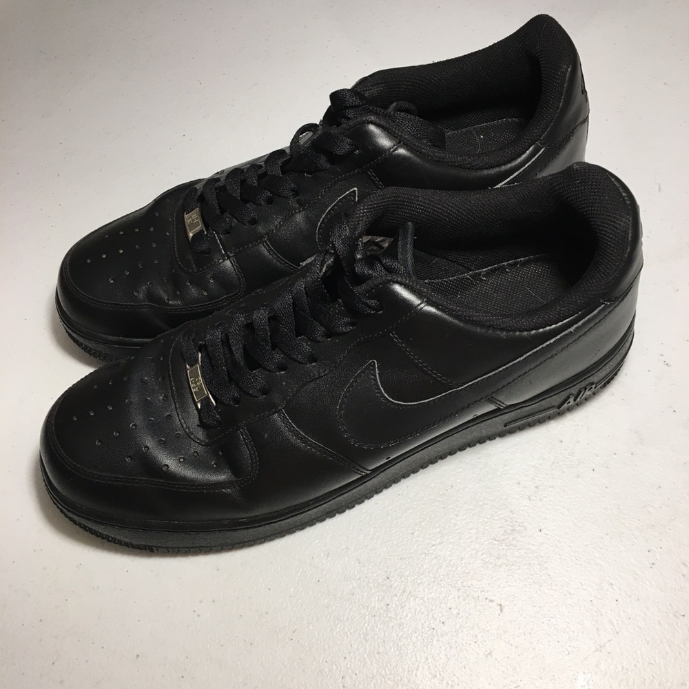 Nike Air Shoes Black Size 11.5